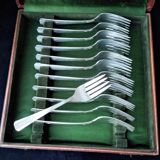 Set of 12 Silver Plate Vernon Pattern Romfort Cake Forks 1939
