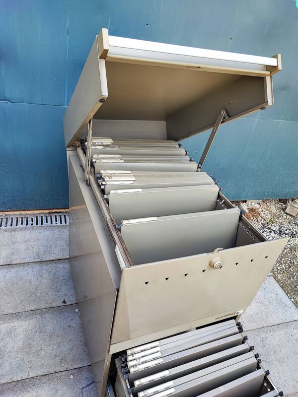 Meuble de rangement Olivetti Synthesis métallique fichier