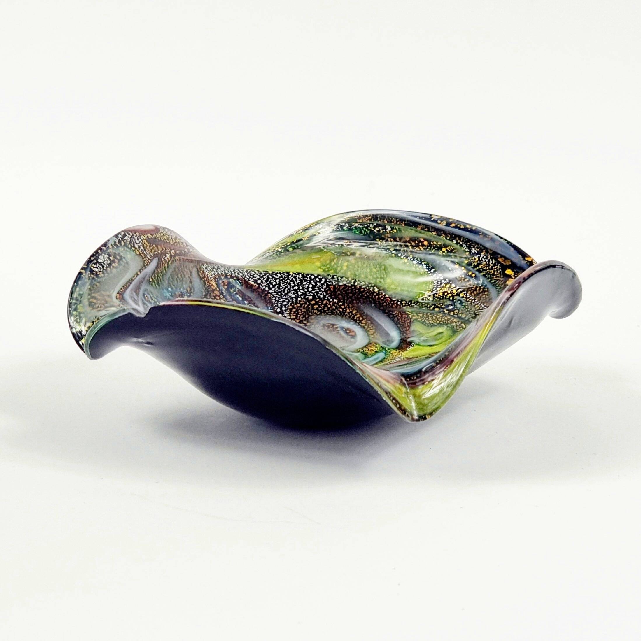 Pair of Mid Century Murano Glass Bowls by Dino Martens for AVEM (Italy, 1950s/1960s)