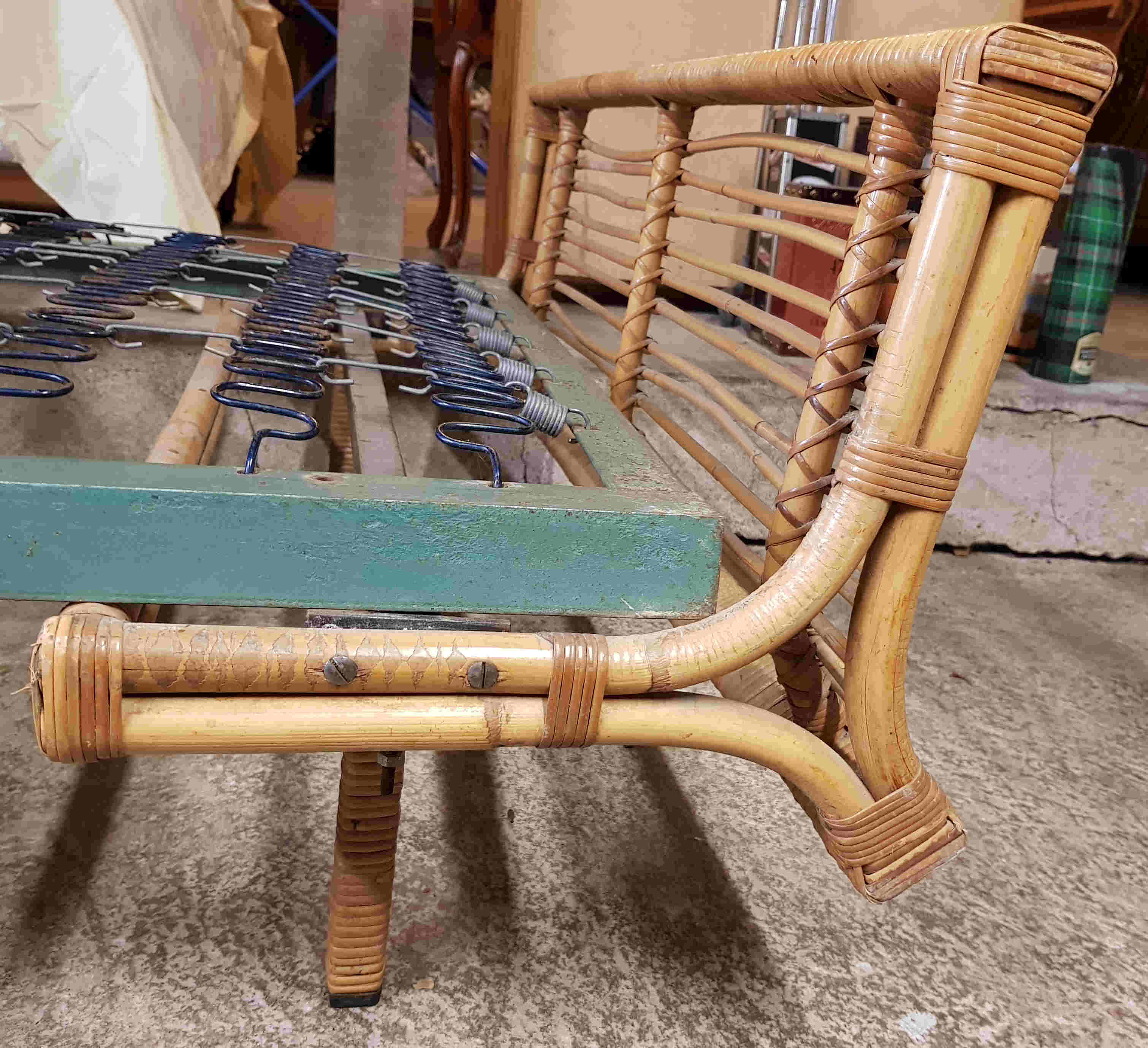 Rattan bed 50s