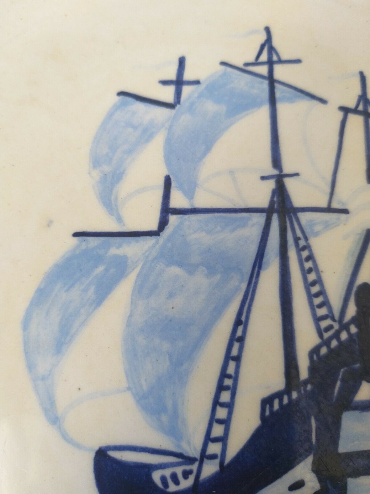 Plate hb quimper boat la madame 1678 rv f1 d5589 lisere bleu