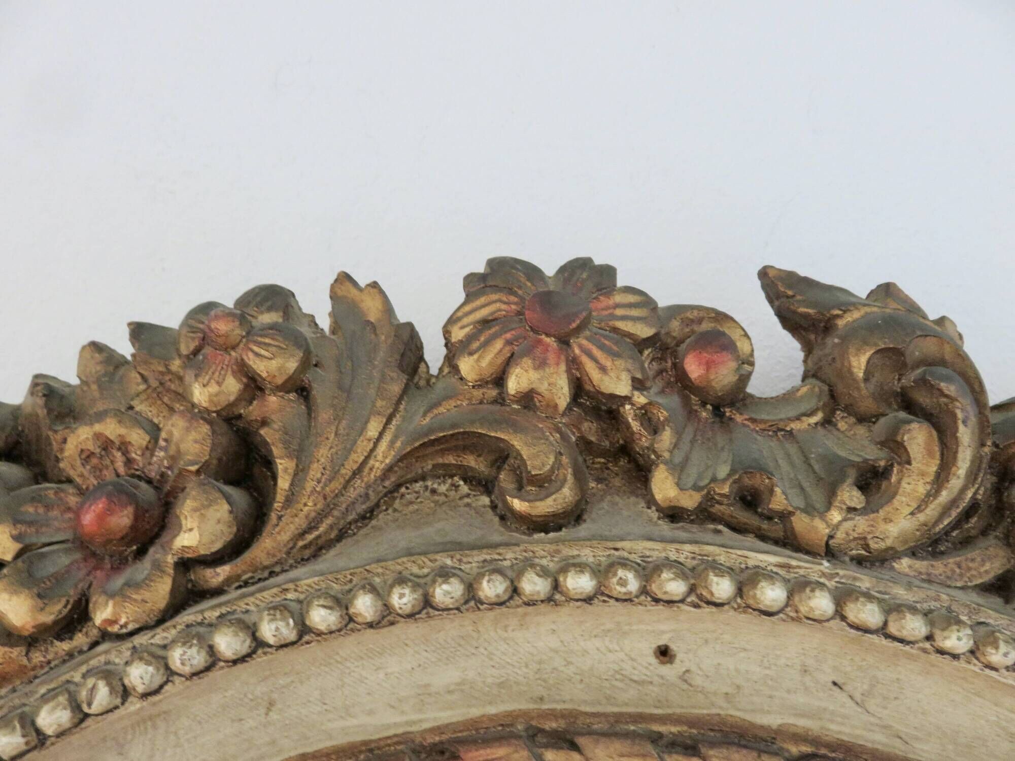 Large round wall mirror, baroque, floral pattern, rococo, 1970s