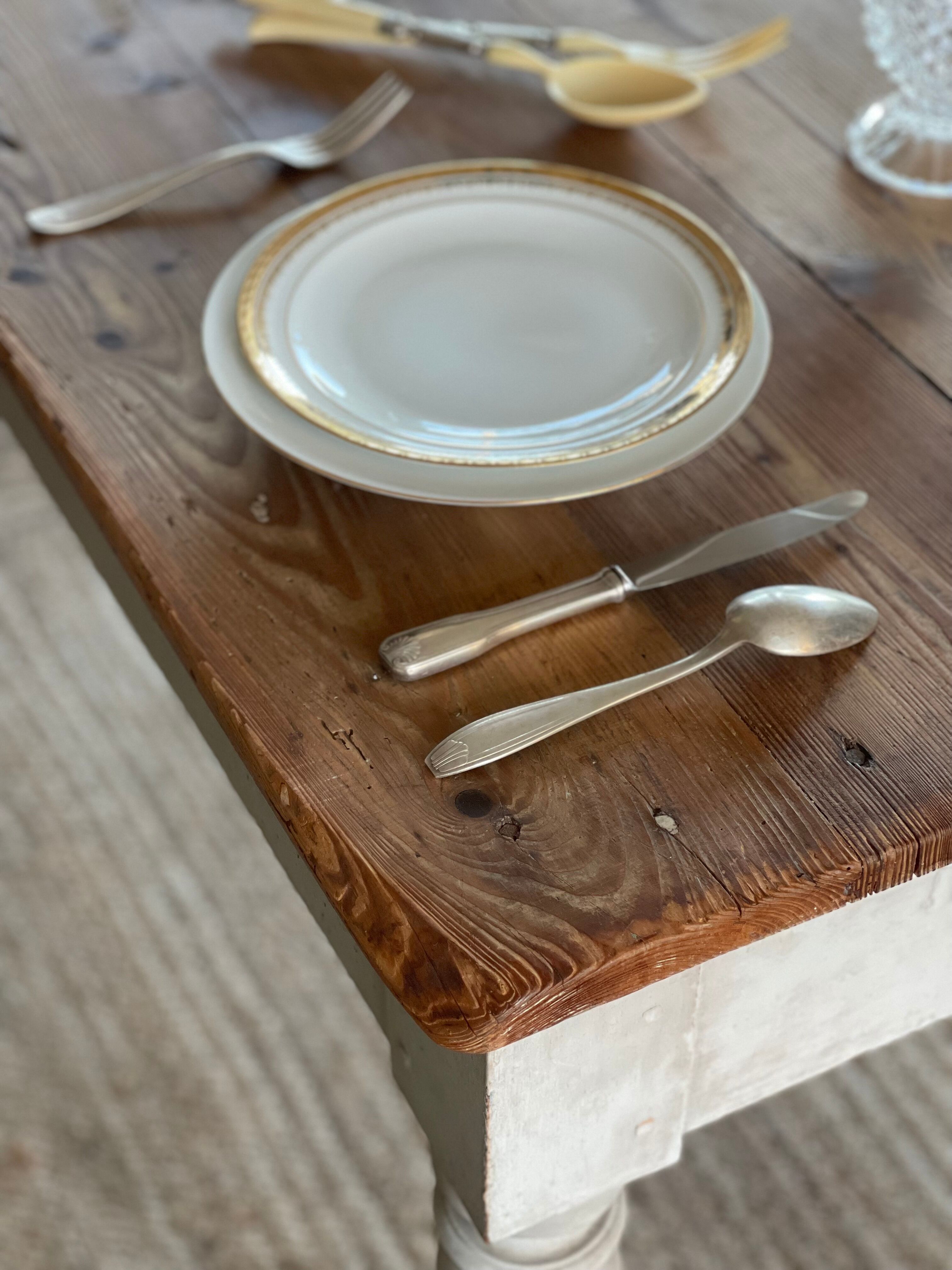 Farmhouse table