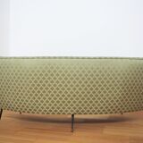 Curved silk sofa by Gigi Radice, 1950