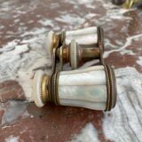 Opera binoculars in Mother-of-Pearl and Brass - authentic - Early XXth - France