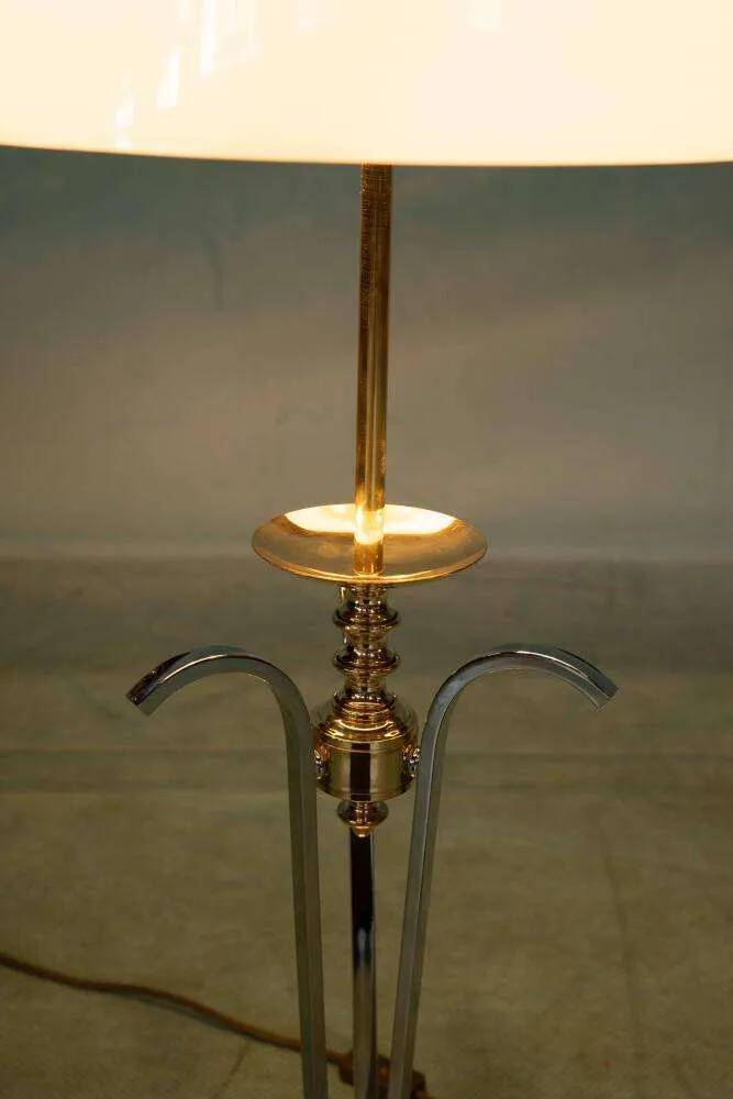 Vintage brass table lamp in Hollywood Regency style from the 50s/60s.