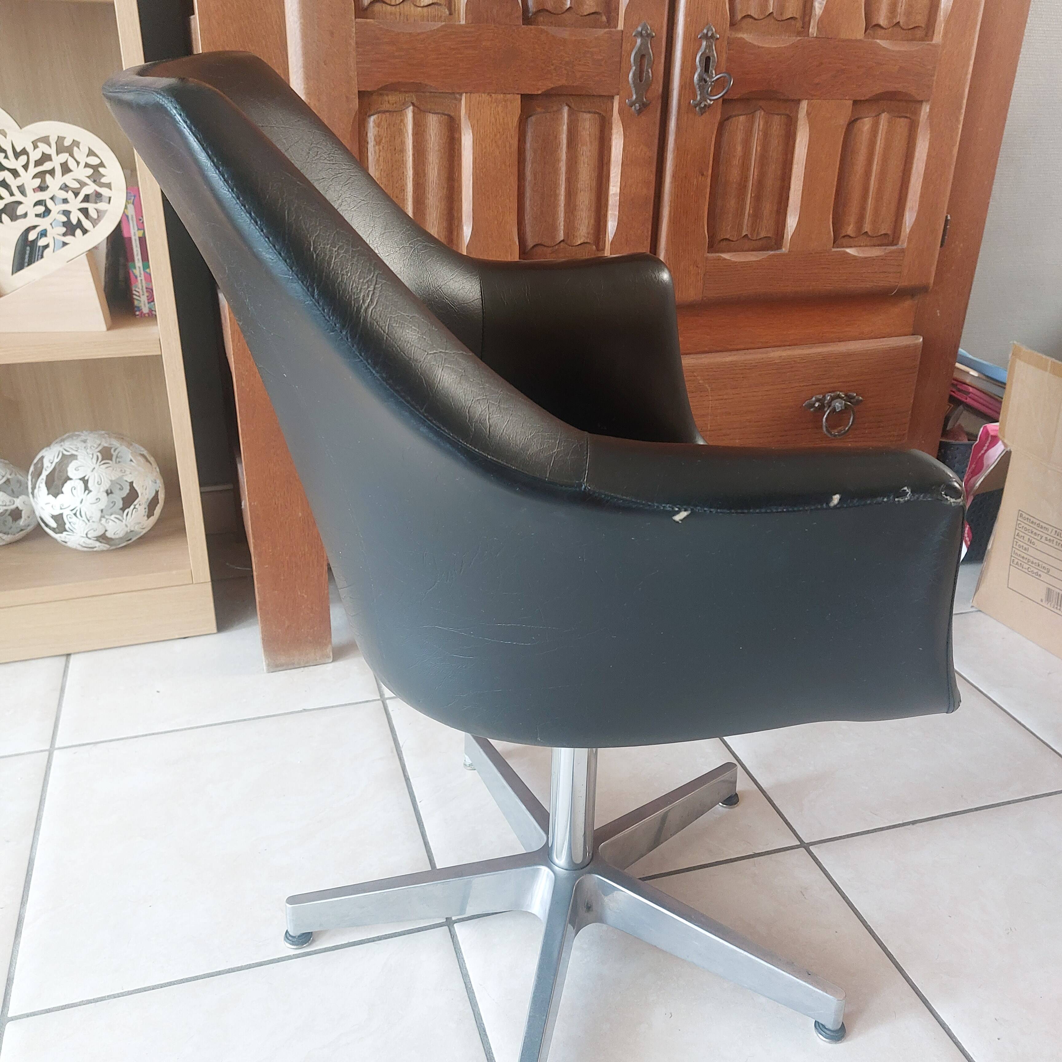 2 chauffeuse et 1 fauteuil de bureau