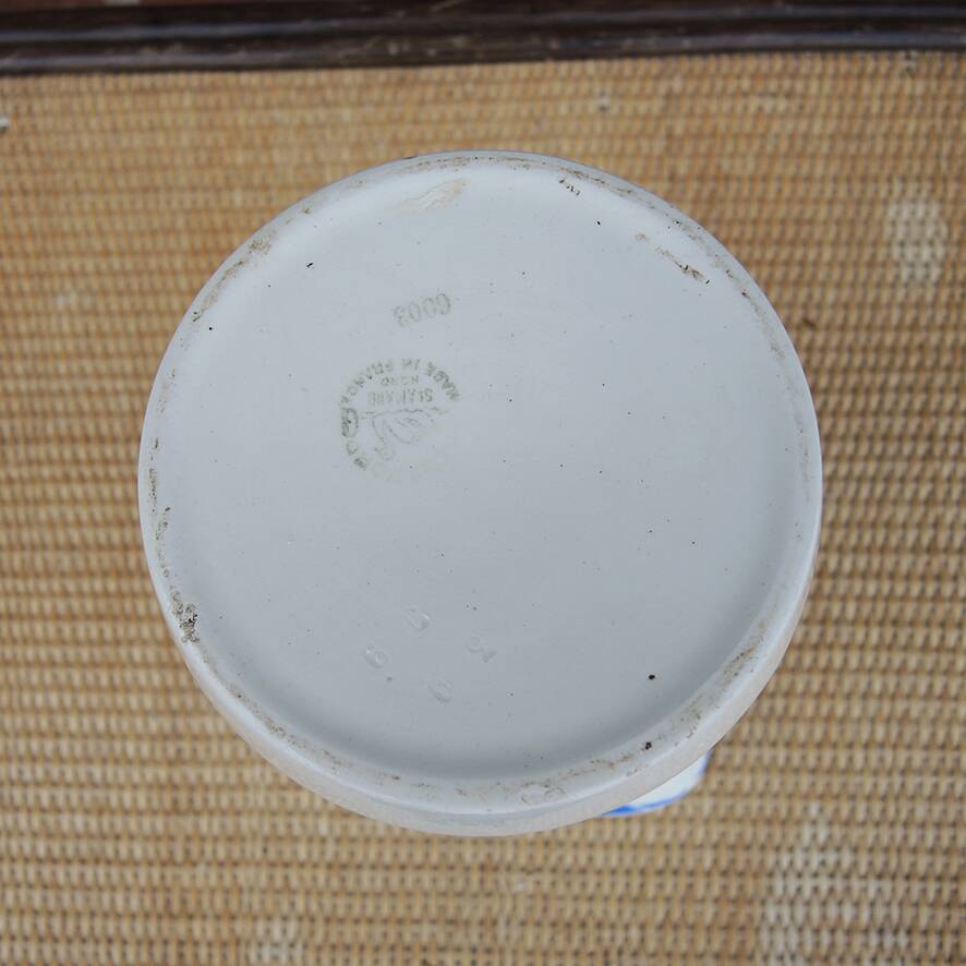 Old ceramic toilet jug from Ceranord.