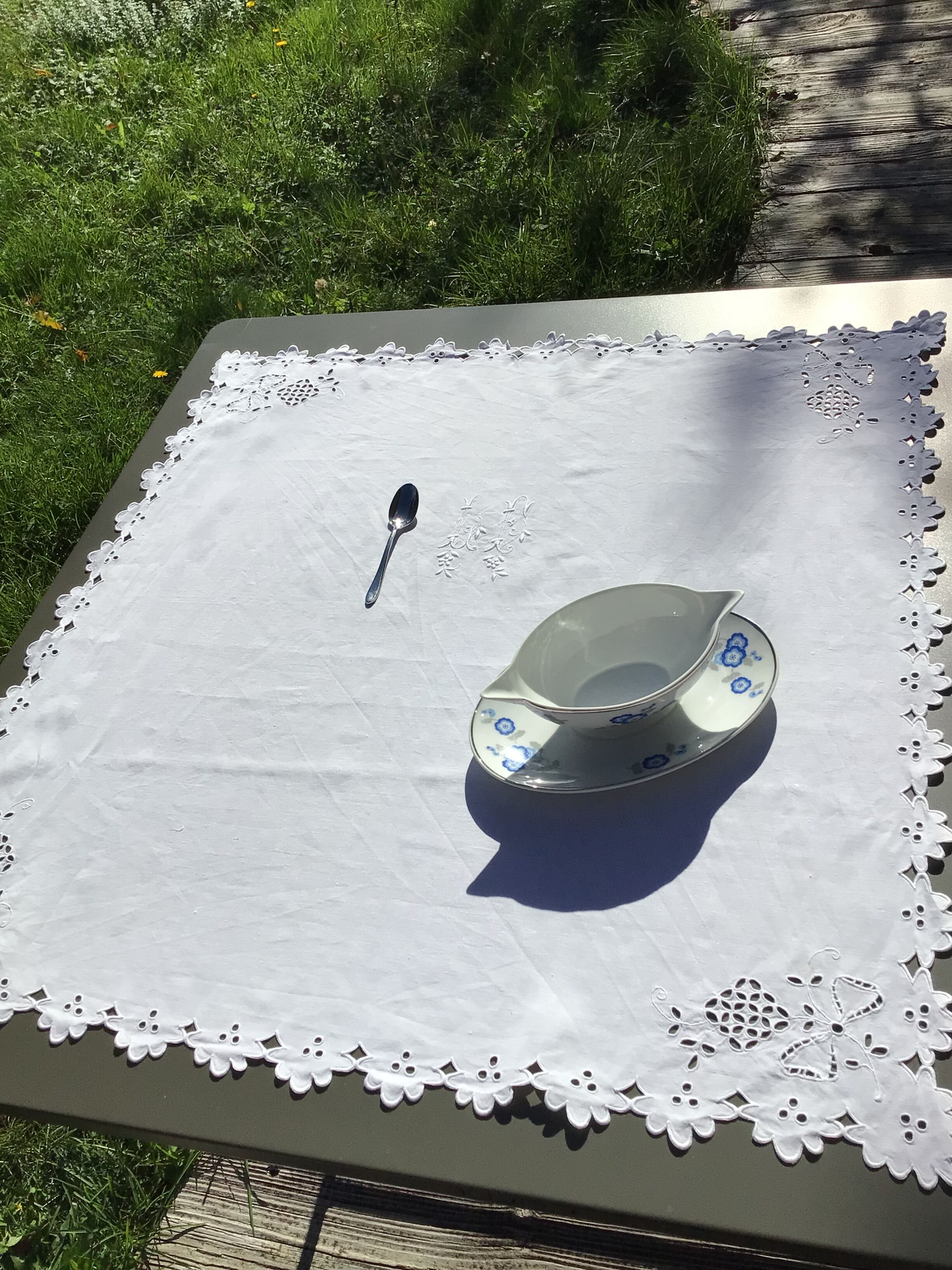 Tablecloth monogram LF square English embroidery