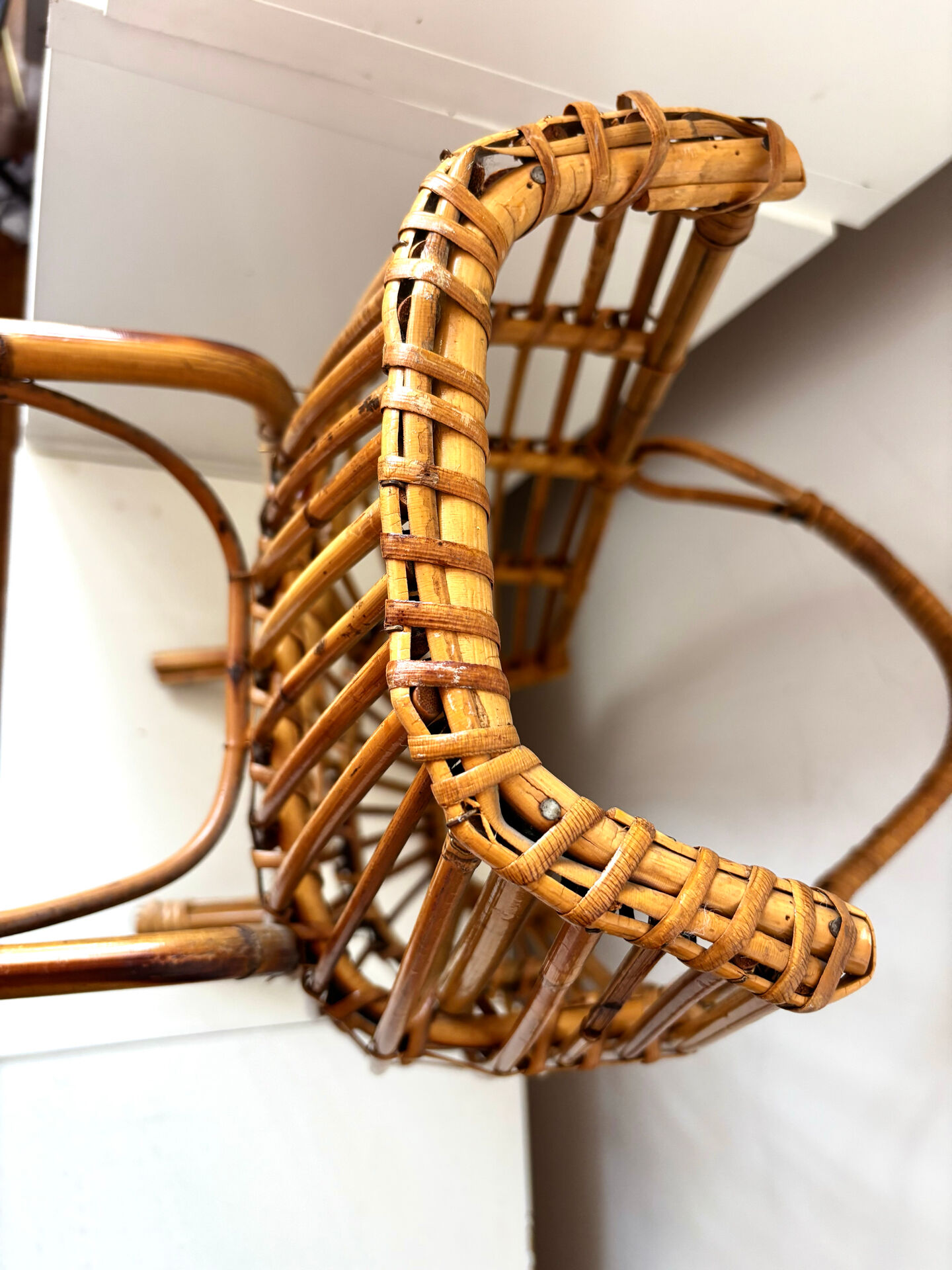 Porte revues en rotin Franco Albini 1960