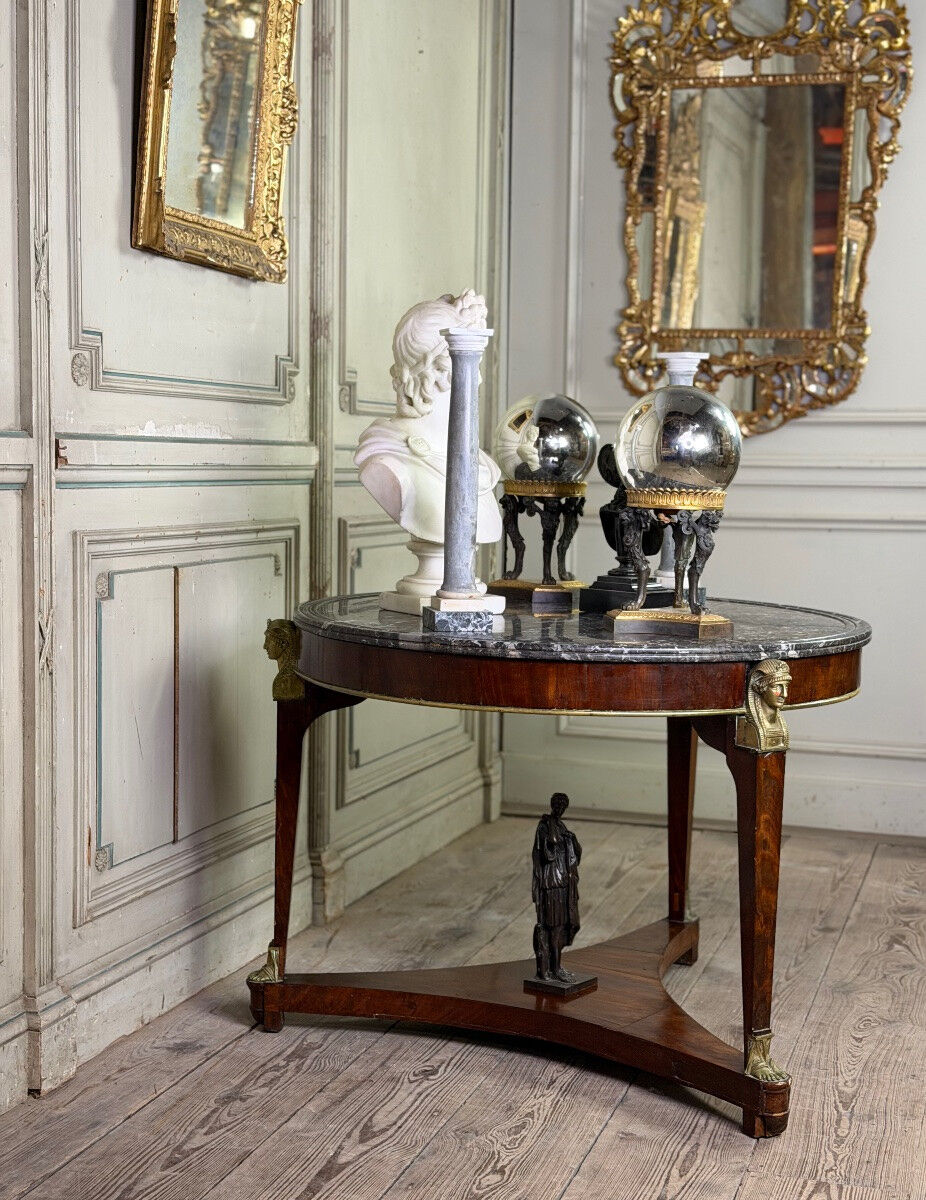 Empire pedestal table in mahogany and bronze, Saint-Anne grey marble with groove, circa 1800