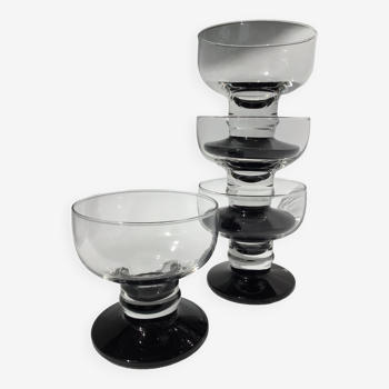 4 ice black standing cups or fruit salad