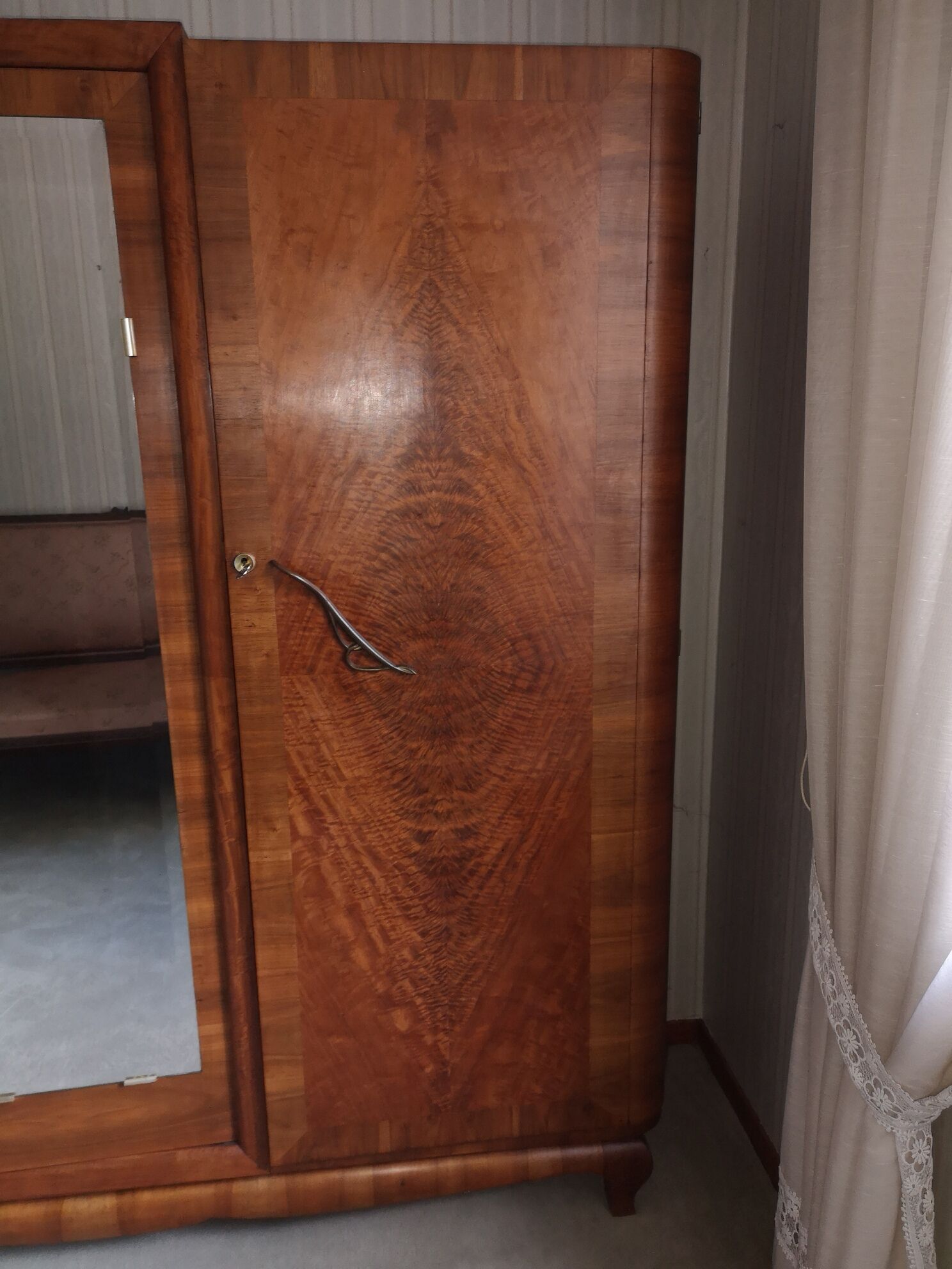 Armoire Art Déco