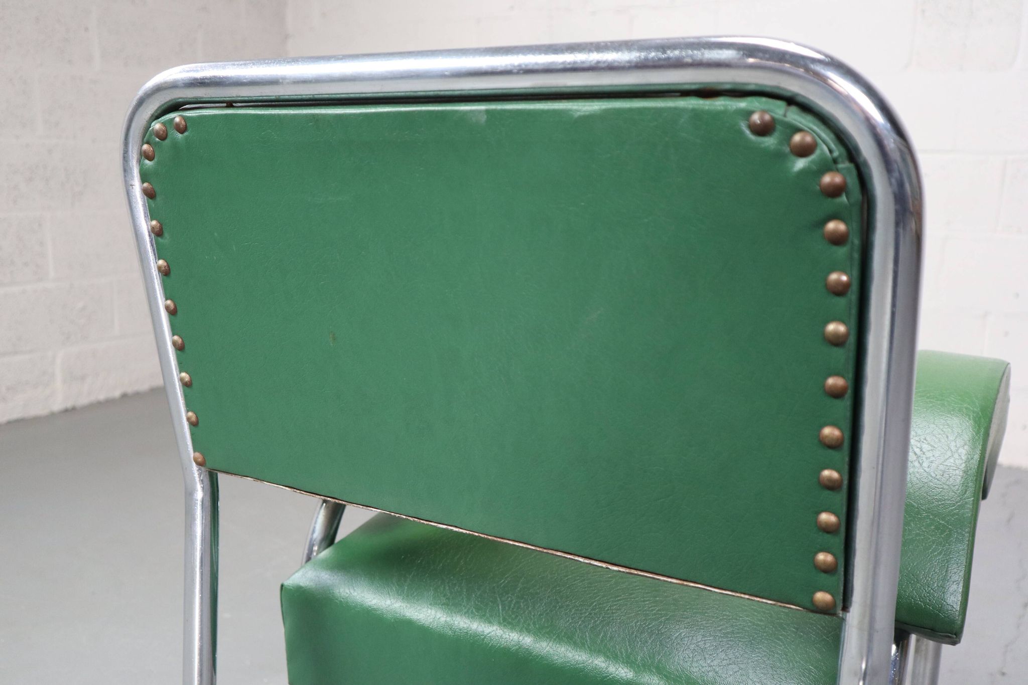 Bauhaus tubular cantilever chair, 1930's