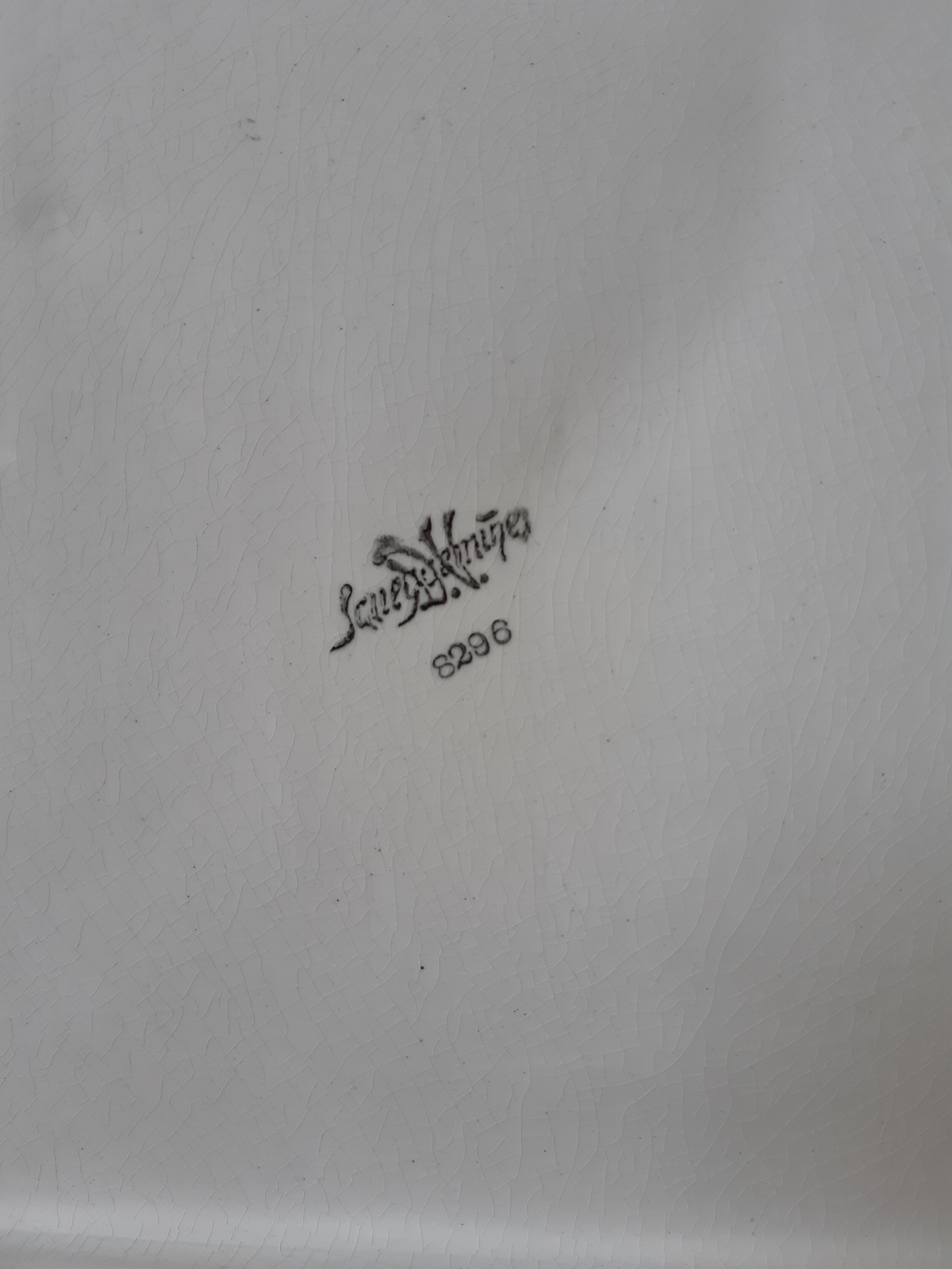 Earthenware table mat