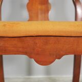 Antique Queen Anne armchair in mahogany and leather