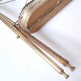 Folding magazine rack