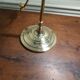 Lampe de bureau ou salon en laiton poli  XXème siècle pâte de verre signé LOTI Nancy