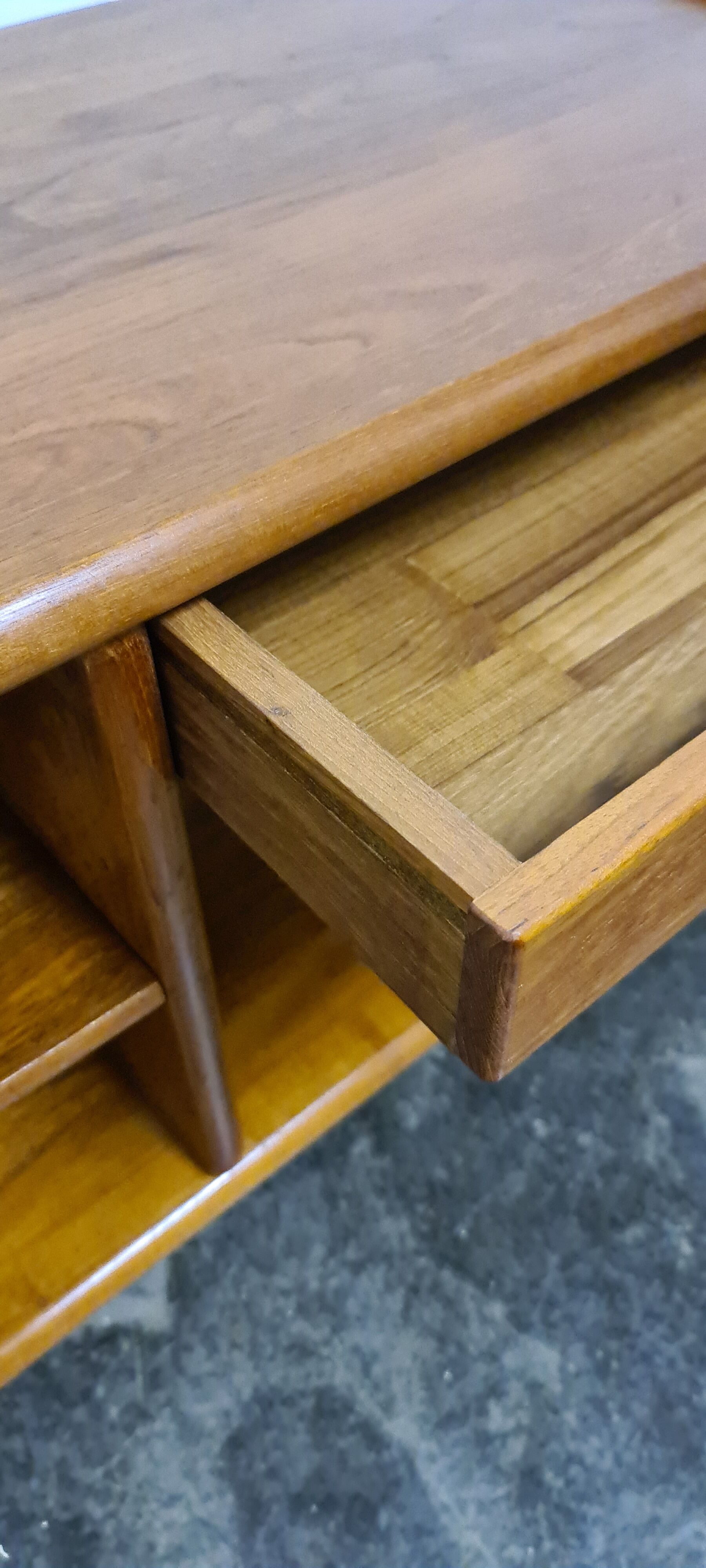 Vintage teak Hi Fi or Tv trolley