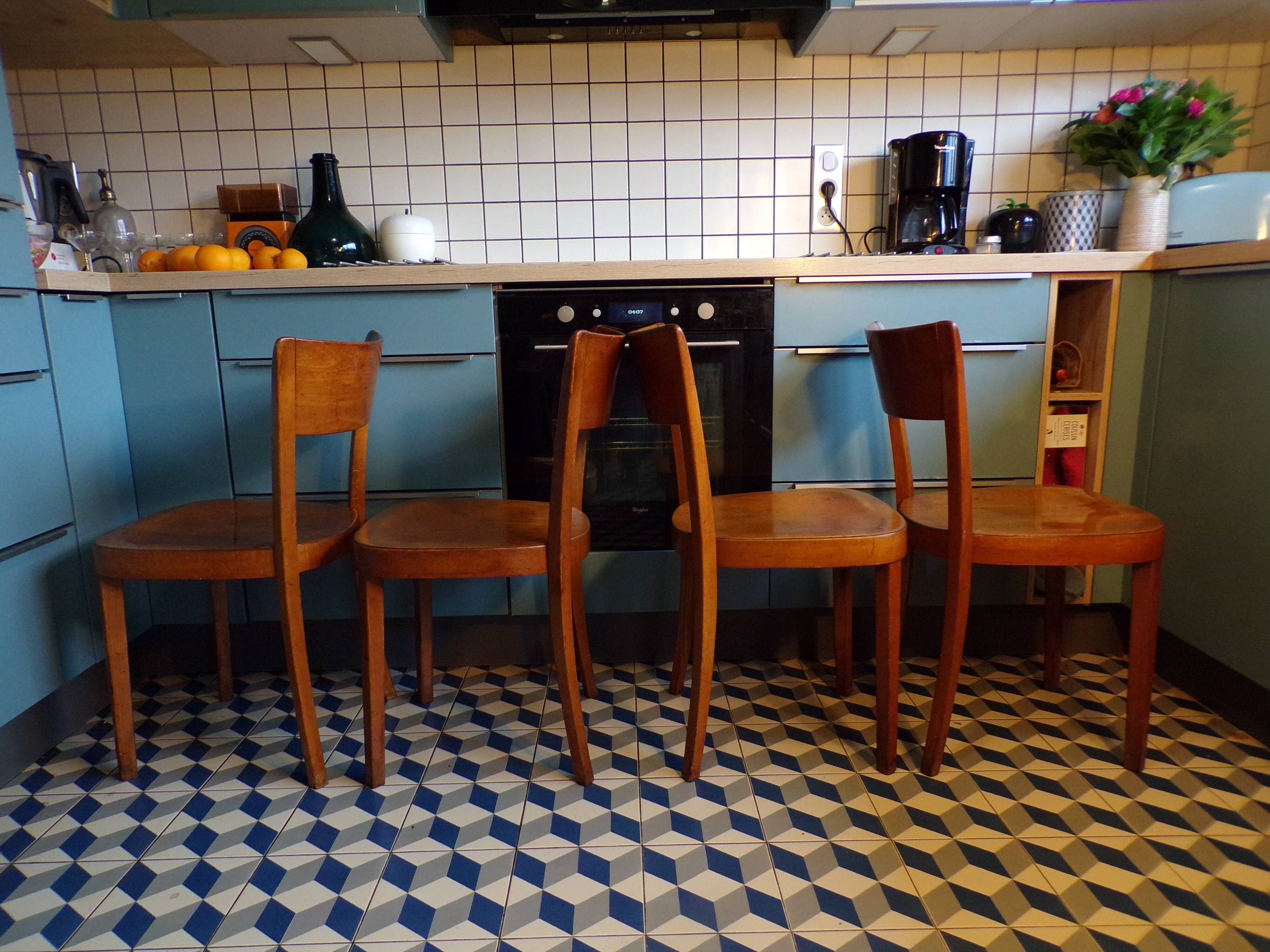 Set of 4 Horgen-Glarus Art Deco chairs