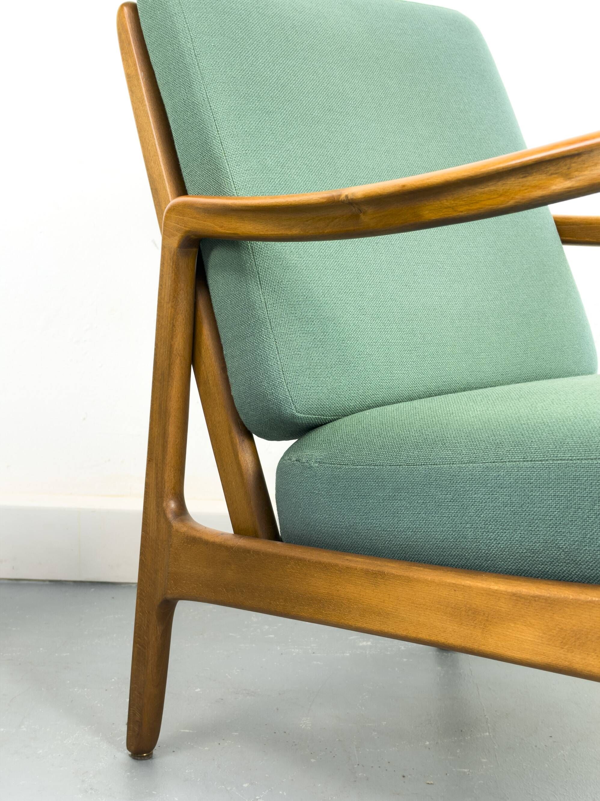 Danish Model FD-109 Lounge Chair by Ole Wanscher for France & Daverkosen, 1