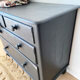 English chest of drawers