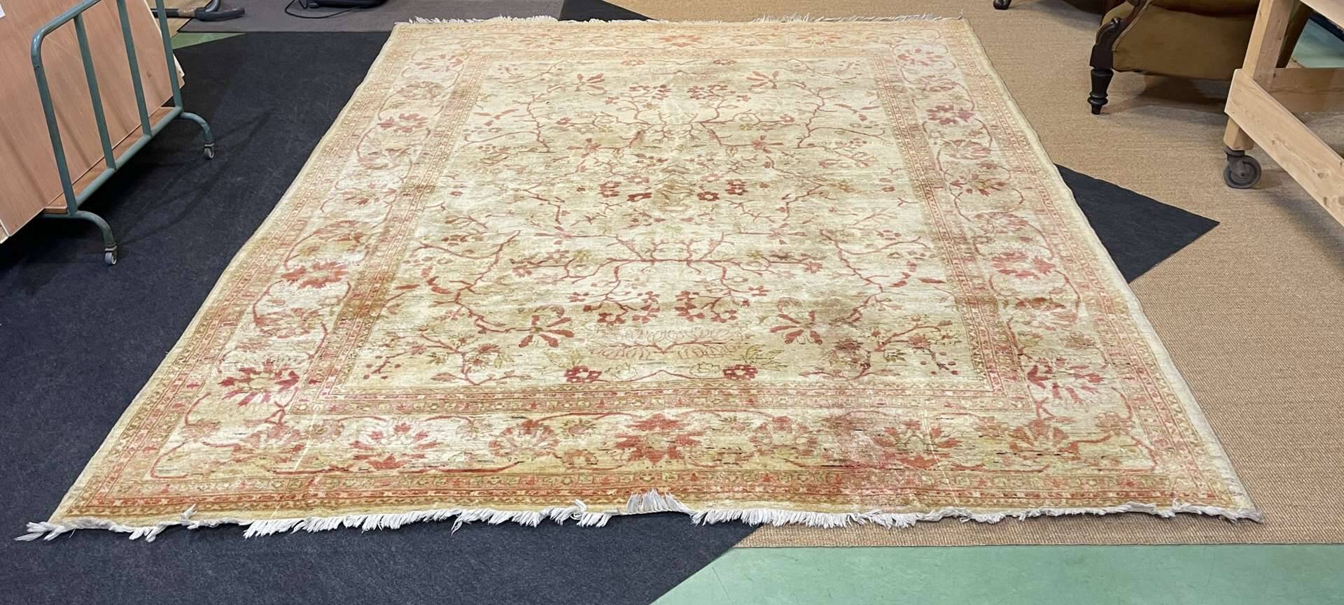 Handmade wool oriental rug - 3m43x2m70