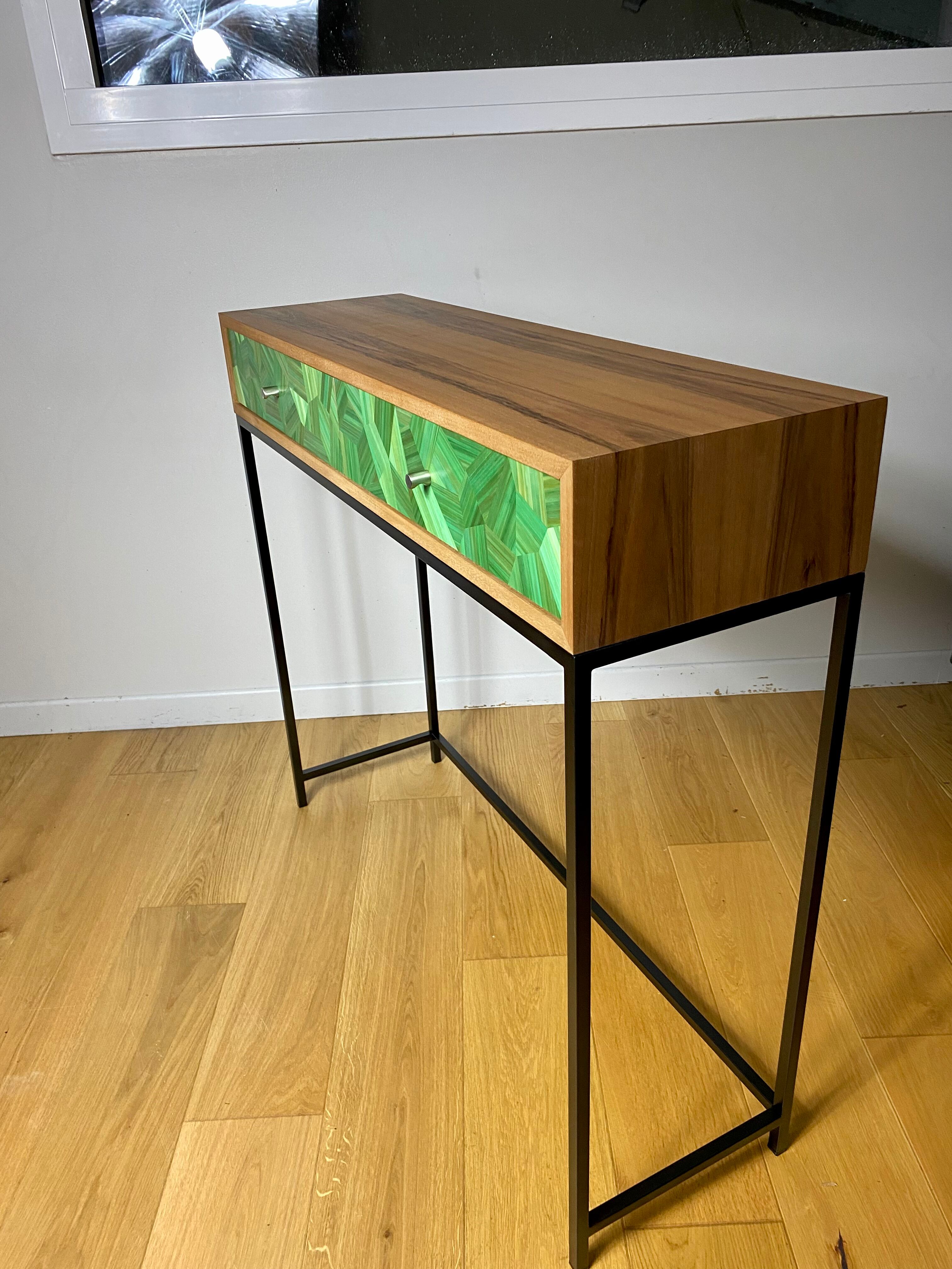 Console Straw marquetry scales