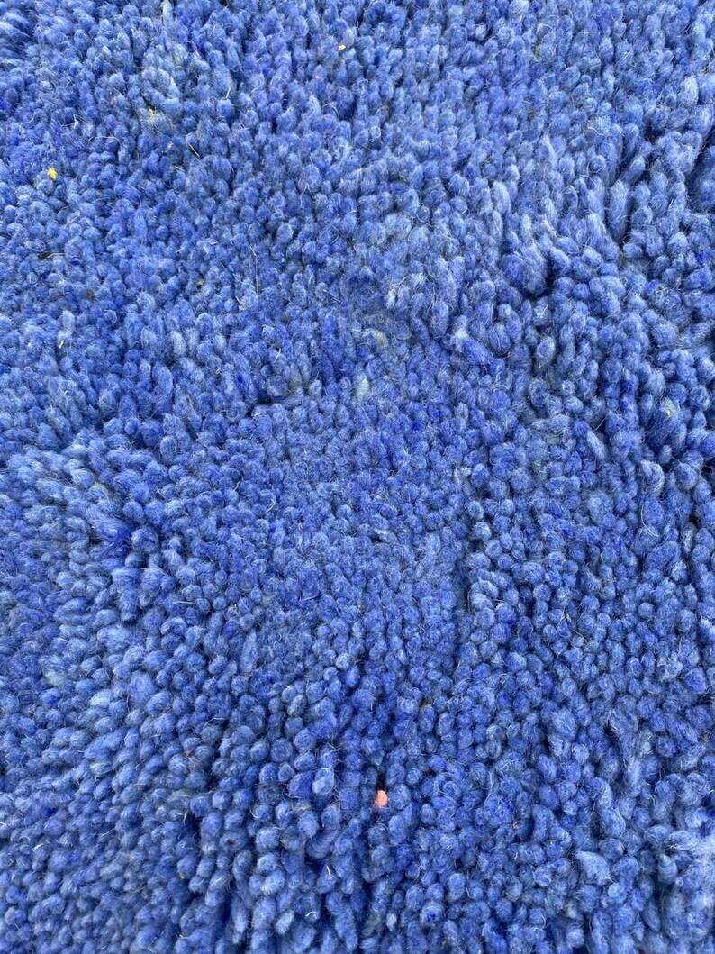 Beni Ouraine Berber rug, handwoven using traditional methods, size 150 x 250 cm