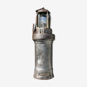 Metal miner's lamp