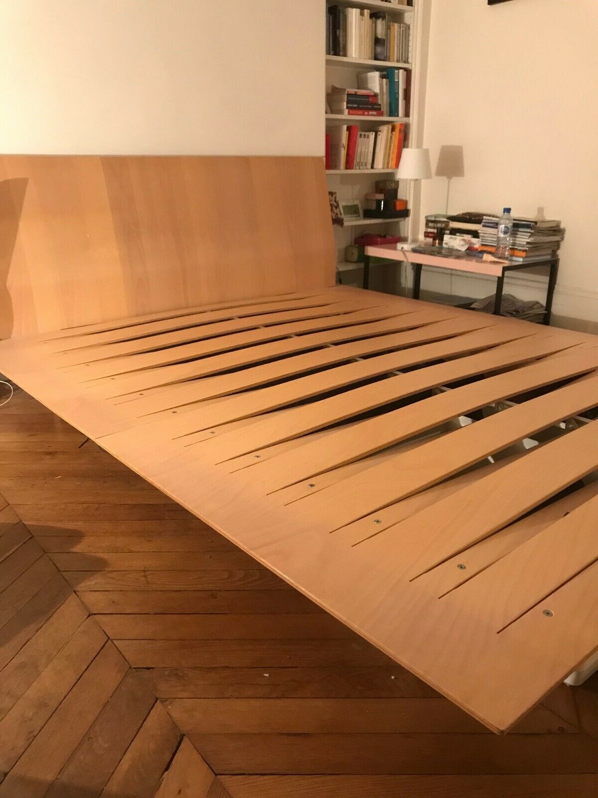 Sottiletto bed in bleached beech