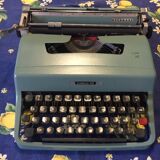 Olivetti typewriter, model Lettera 32
