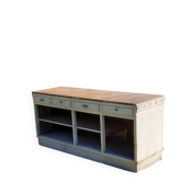 Grocery counter from the 1930s