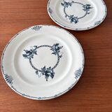 Set of 2 Regina pattern ironstone serving dishes