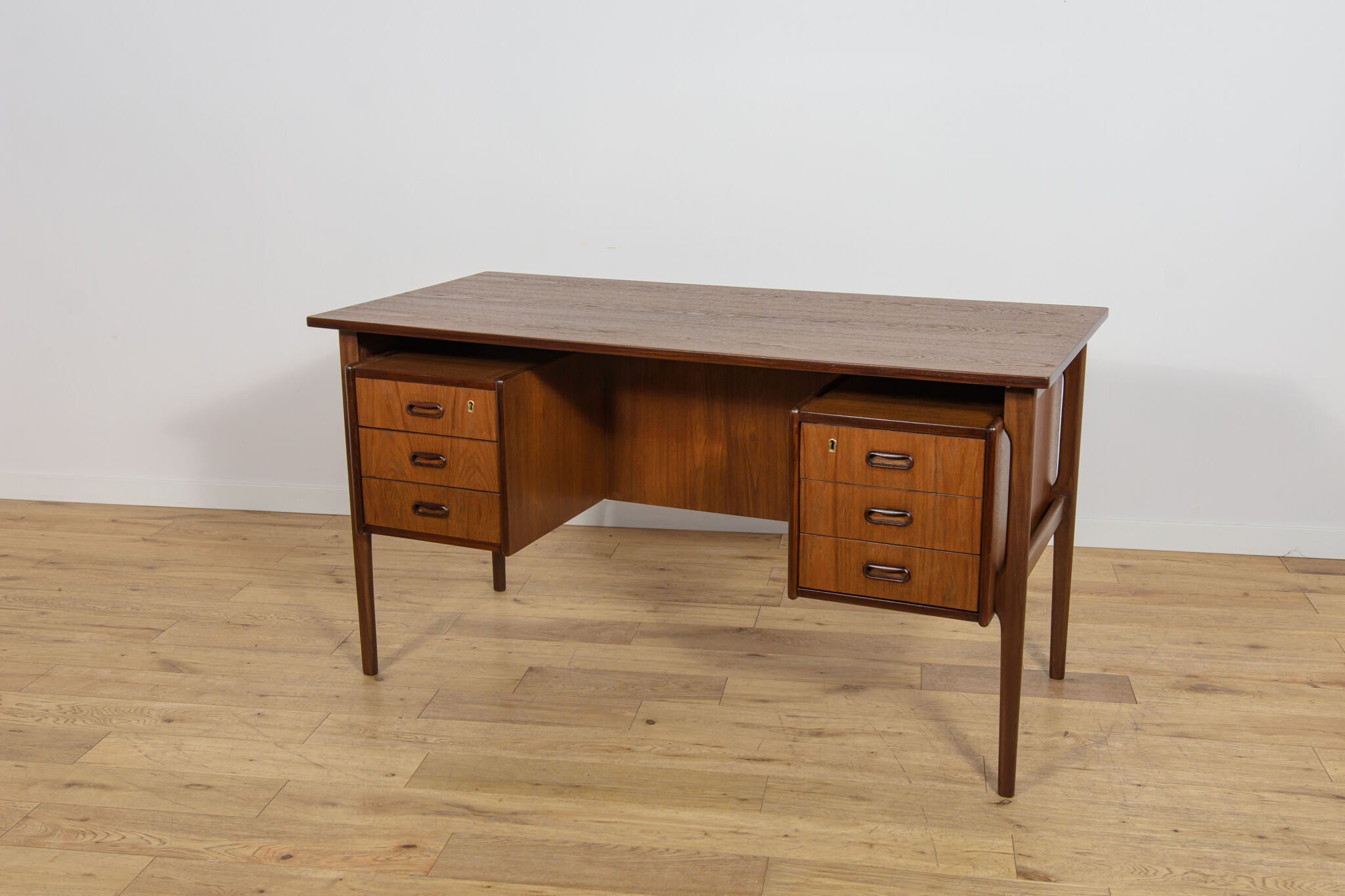 Mid-Century Freestanding Teak Desk, Denmark, 1960s