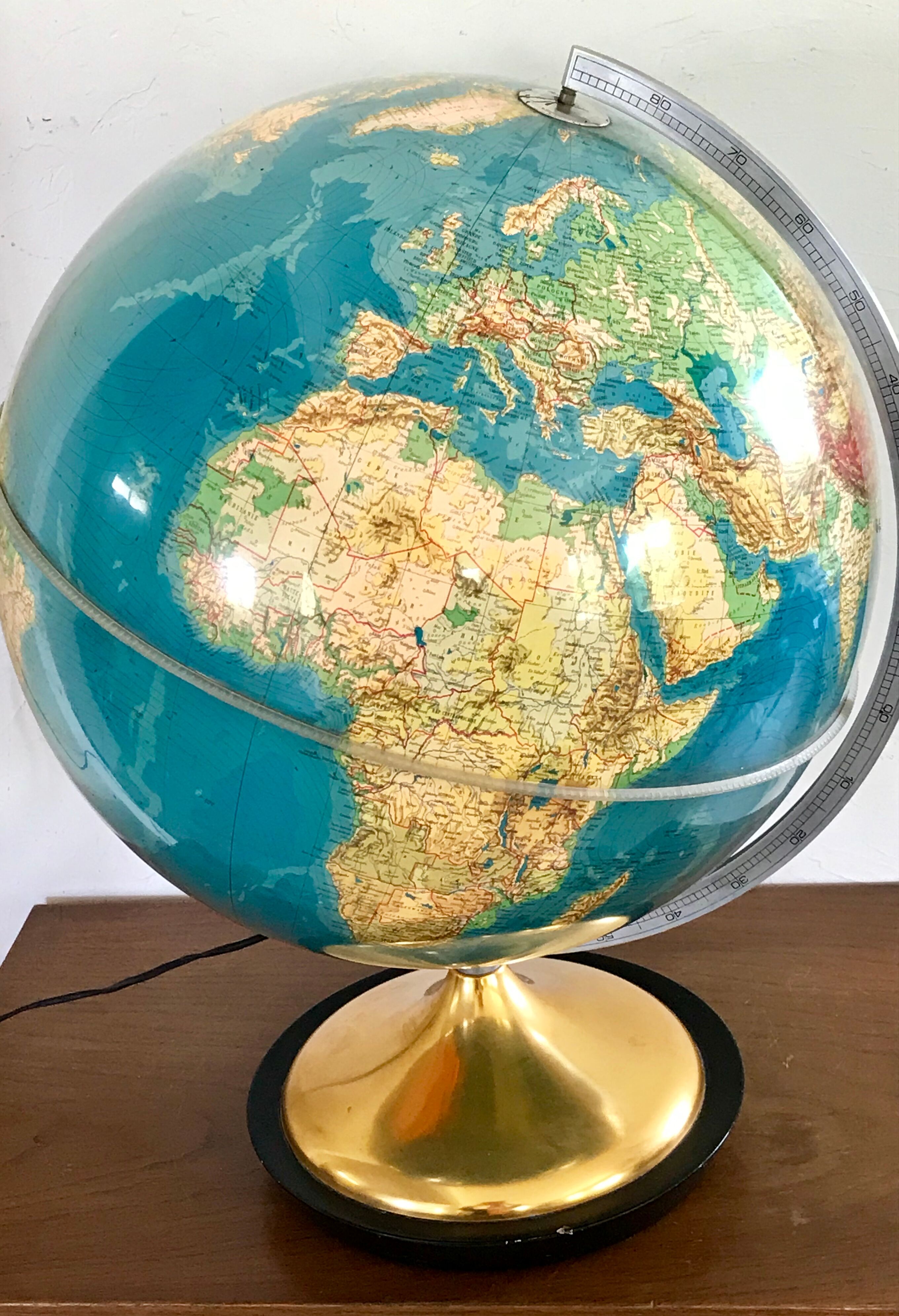 Globe Earth light vintage