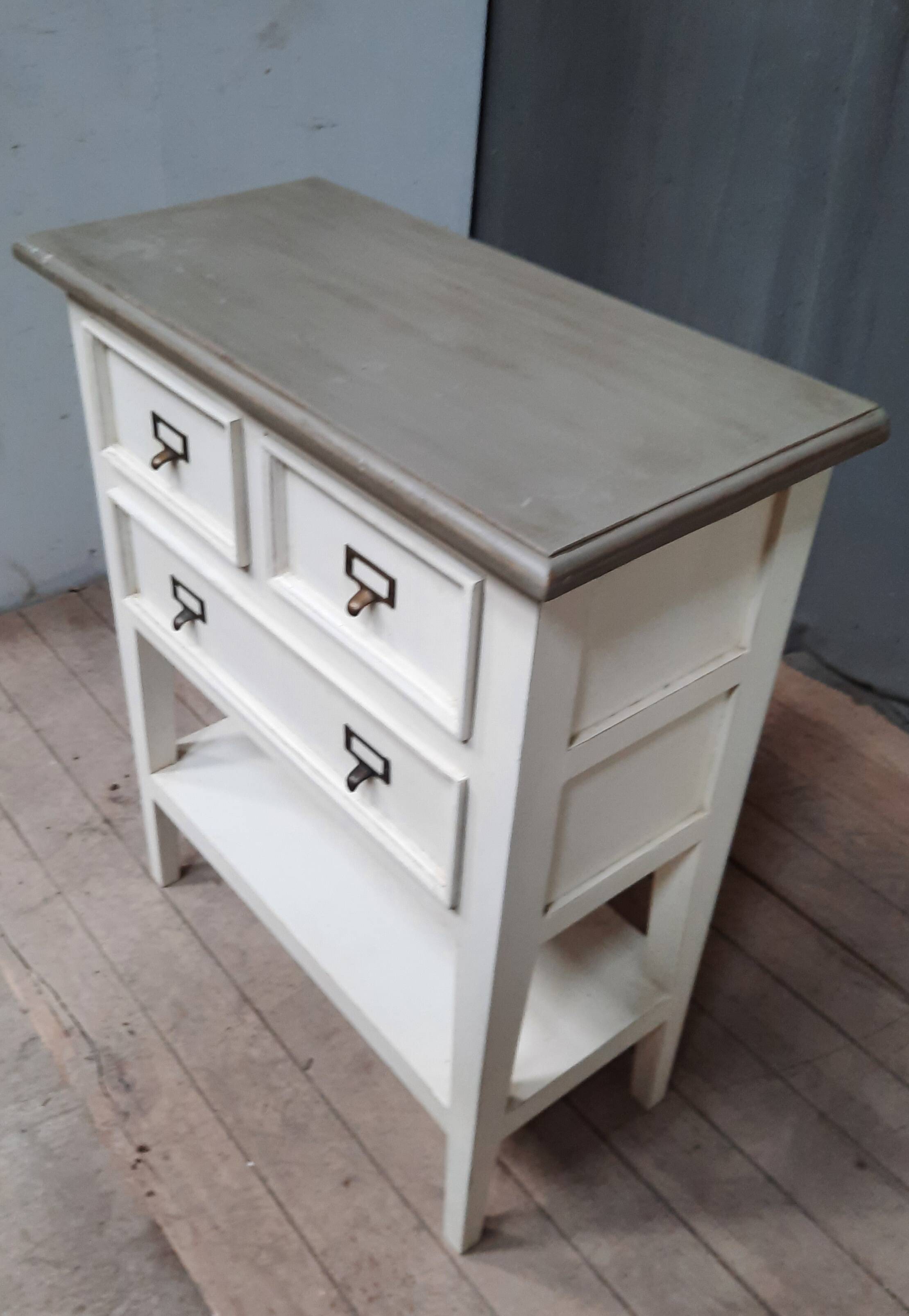 Painted cabinet with 3 drawers