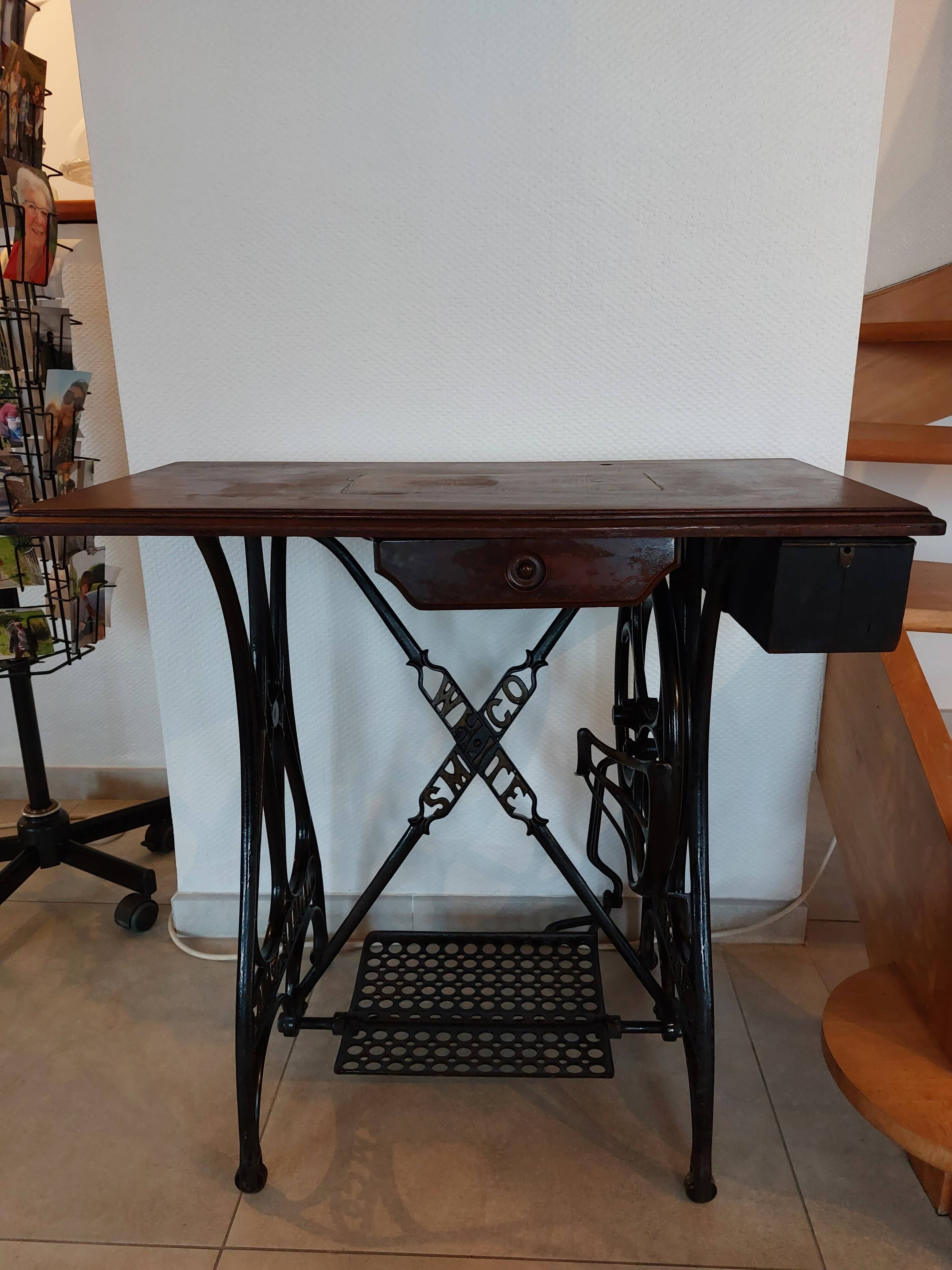 Sewing machine stand console