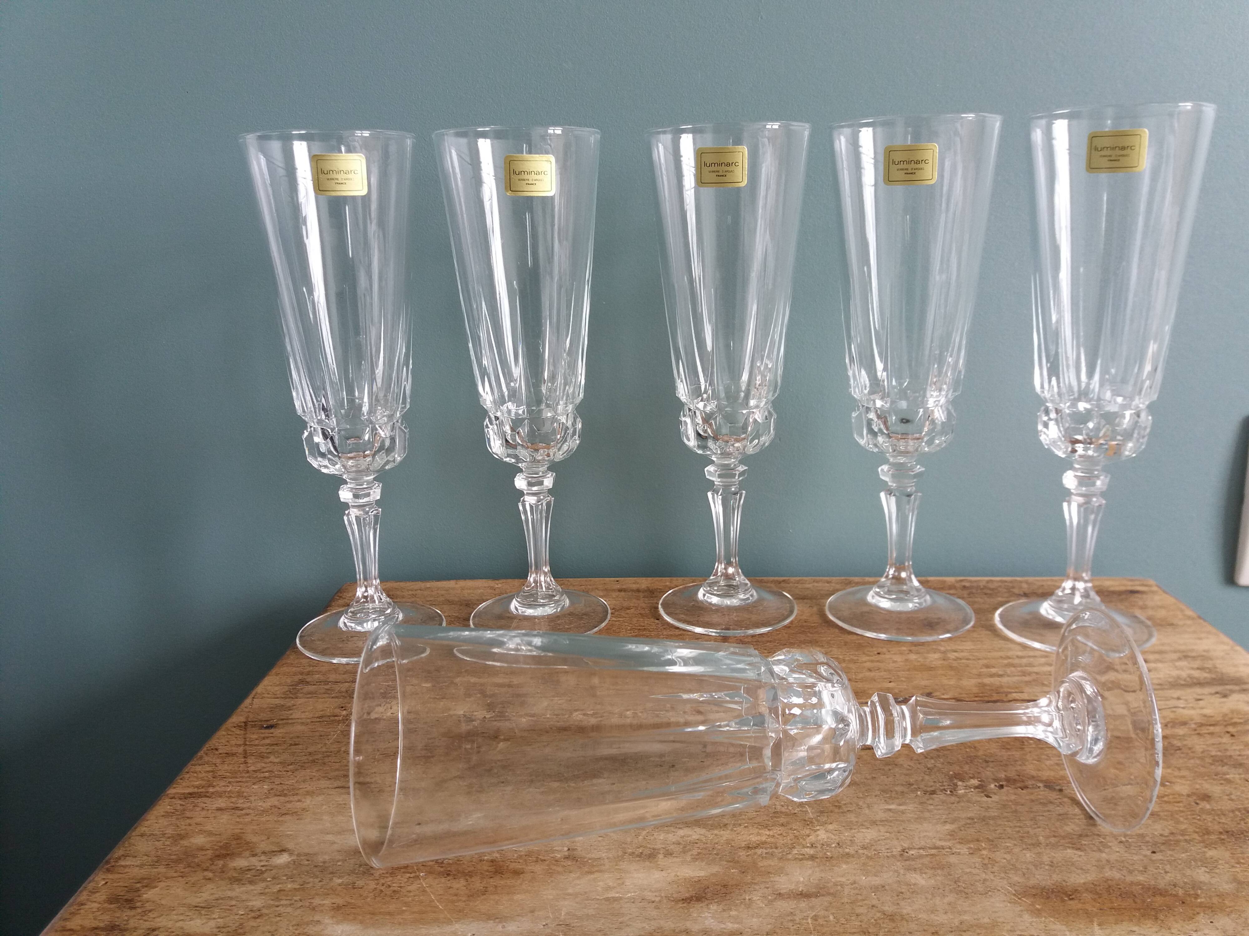 Set of 6 Luminarc champagne flutes from Arques glassworks