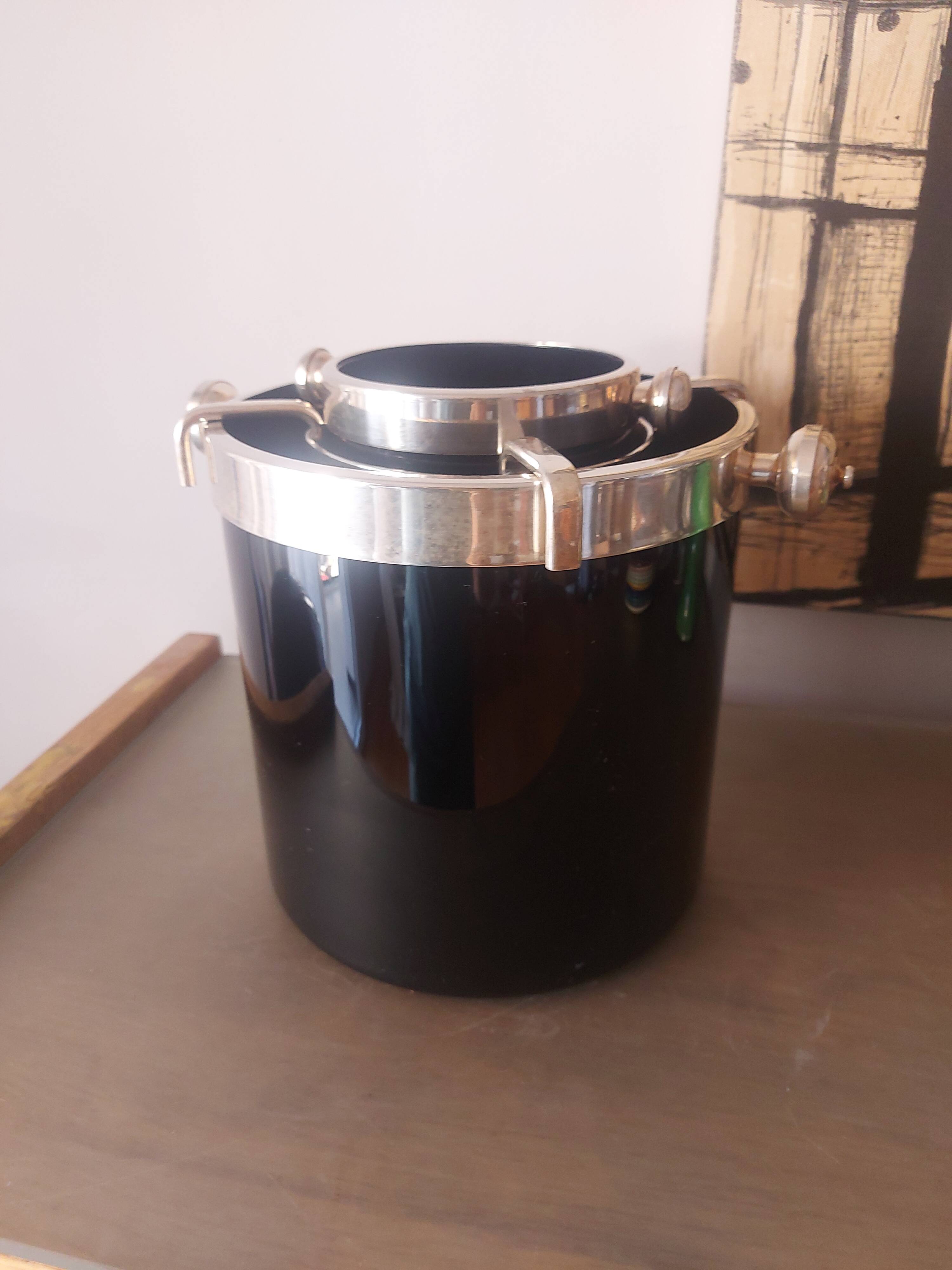 Fleuron champagne bucket, christofle