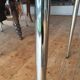 Table formica avec 4 chaises assorties