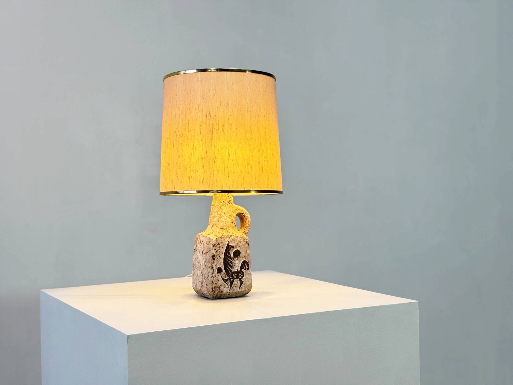 Ceramic French table lamp