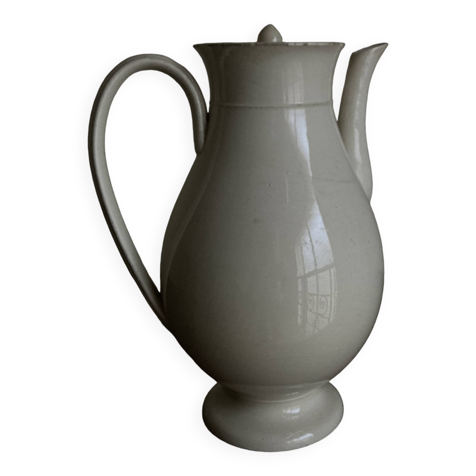 Creil and Montereau neo-classical Directoire coffee pot in fine earthenware circa 1800