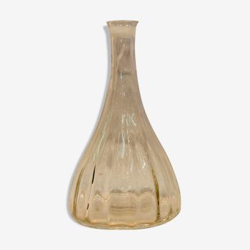 Carafe effet godronné, XXe siècle