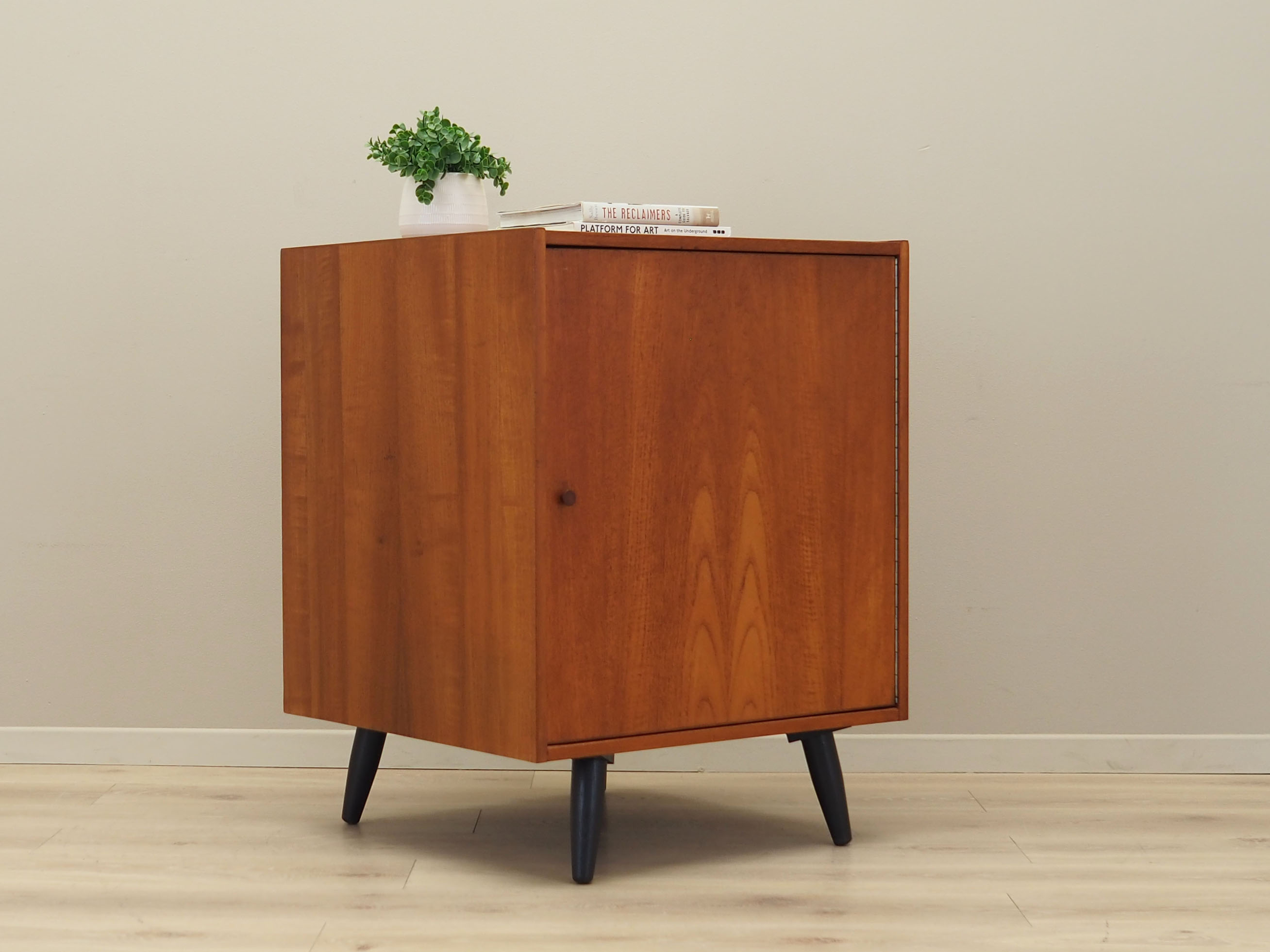 Teak cabinet, danish design, 1970s, production: denmark