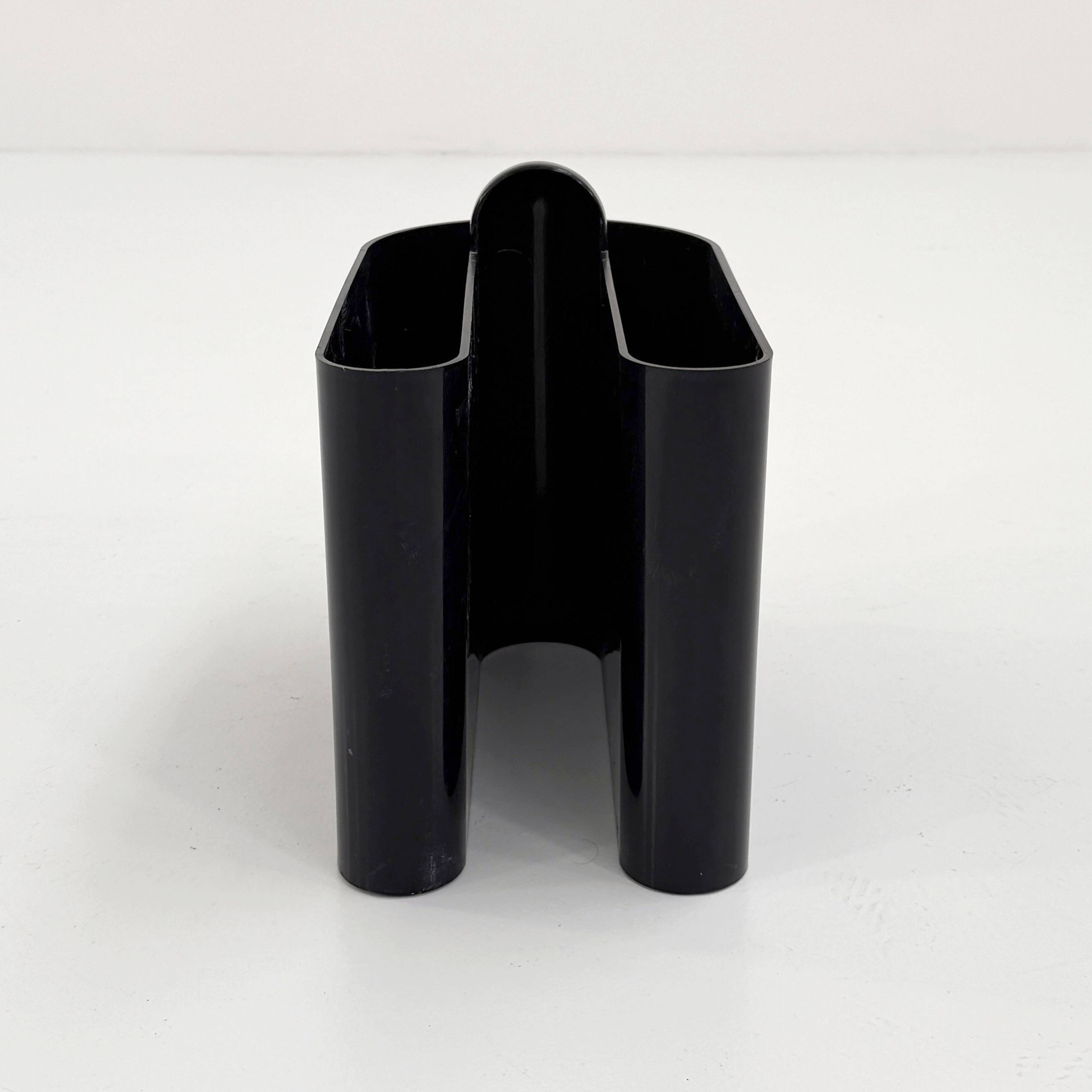 Porte-revue noir par Rodolfo Bonetto pour Bilumen, 1970