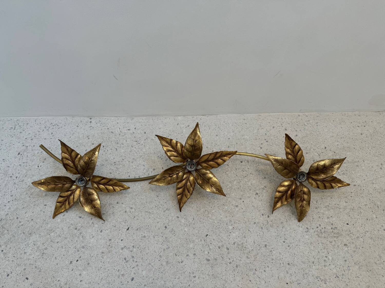 Large brass wall light, Willy Daro