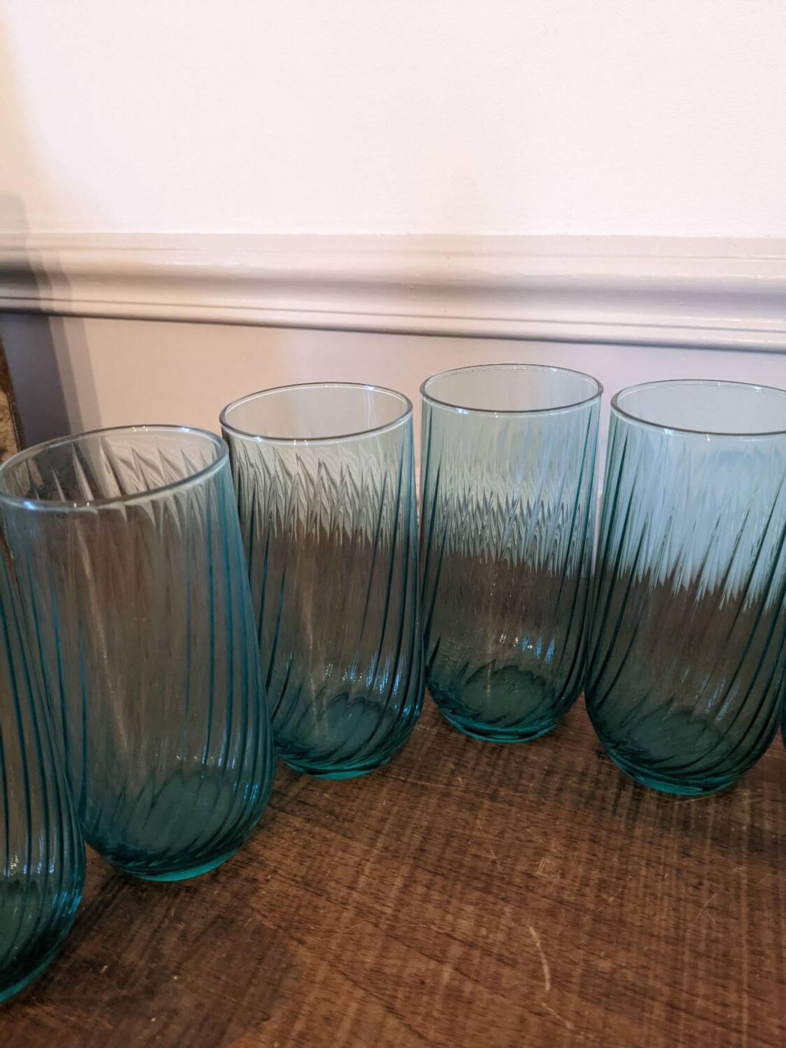 9 orangeade glasses