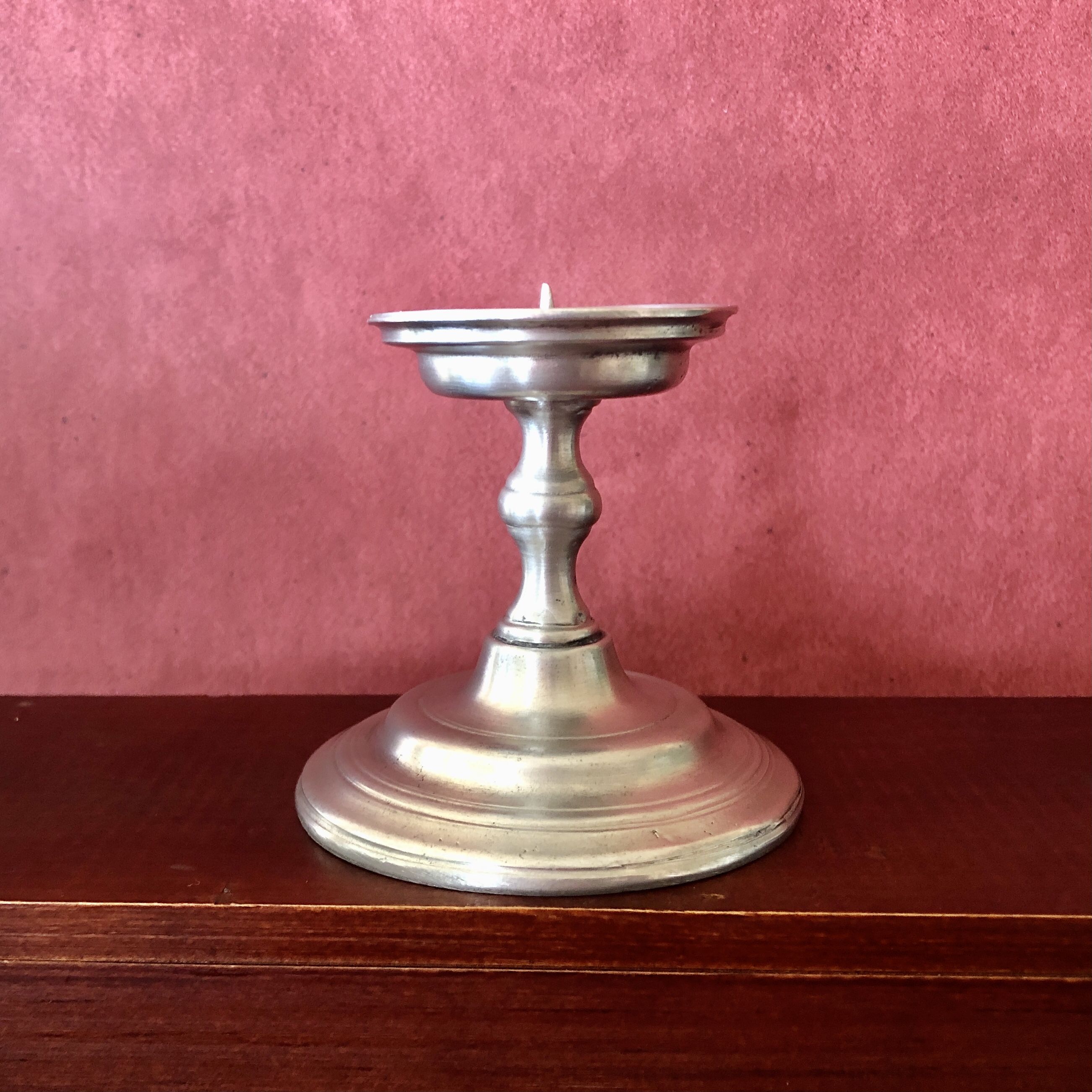 Candle holder prick candle in tin punch lion standing