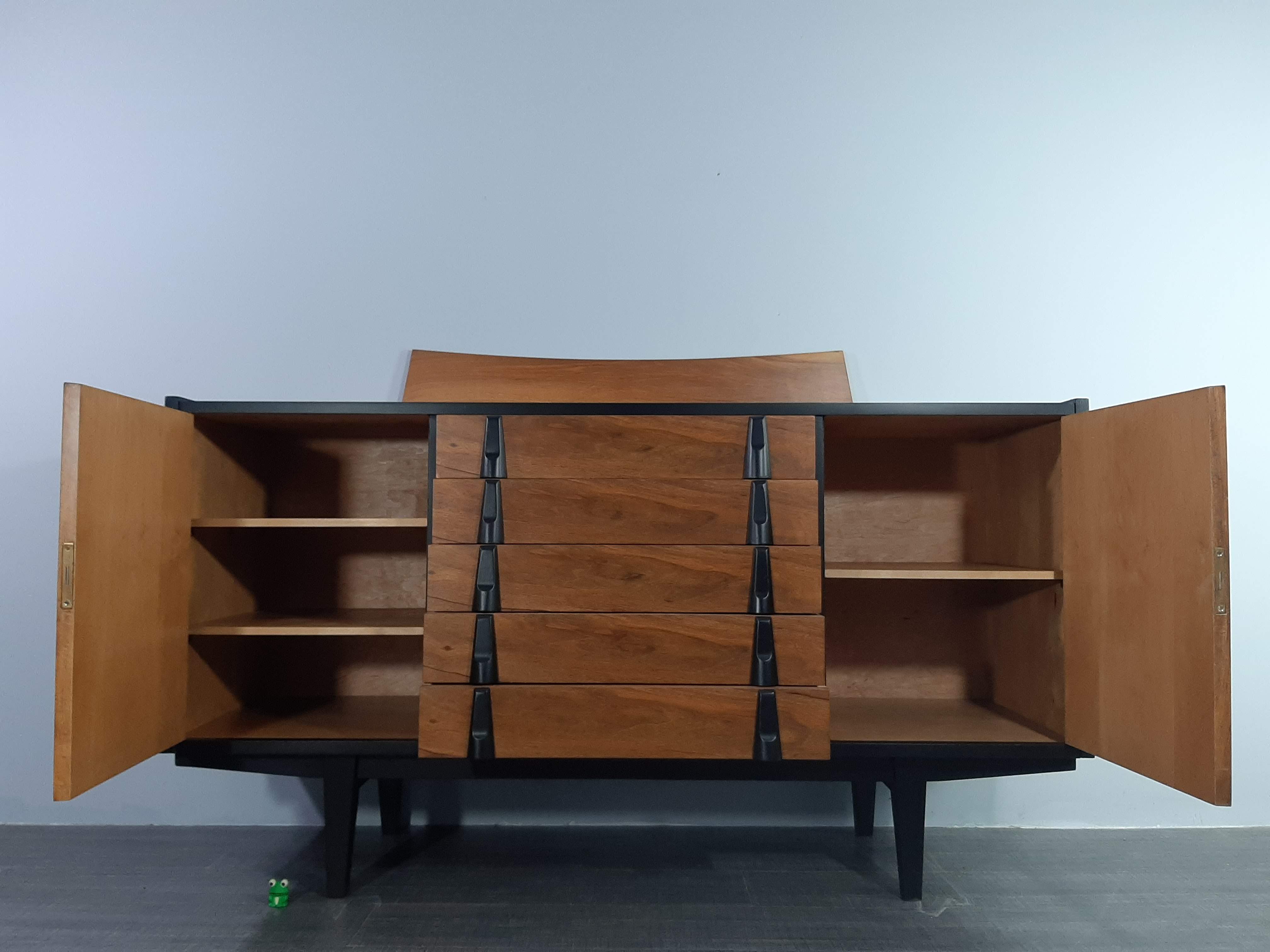 Enfilade rajmund hałas en noyer mid-century polonais 1960s